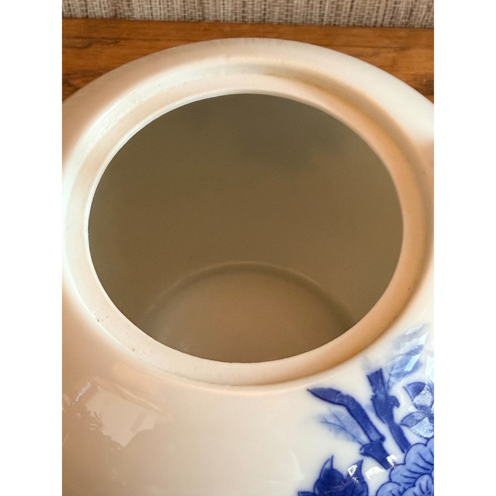 Vintage Blue White Porcelain Dobin Style Teapot with Rattan Handle - Picture 9 of 12